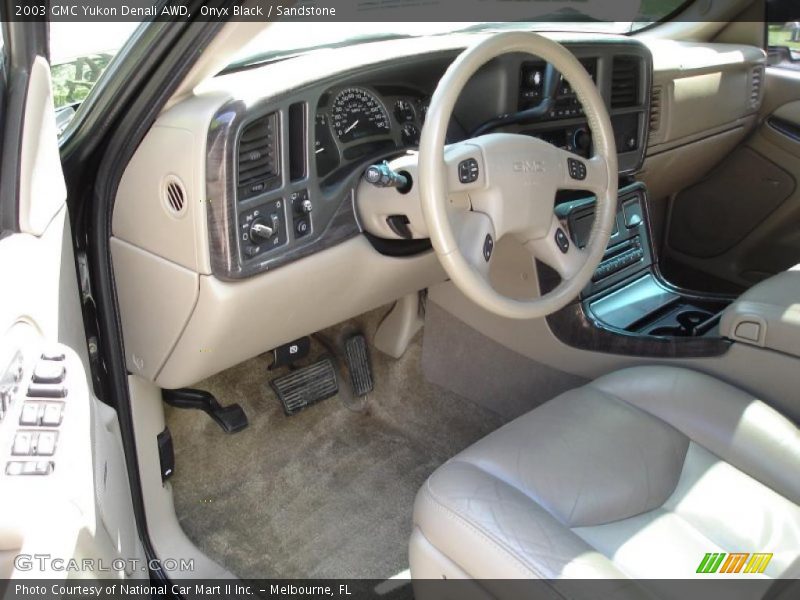 Onyx Black / Sandstone 2003 GMC Yukon Denali AWD