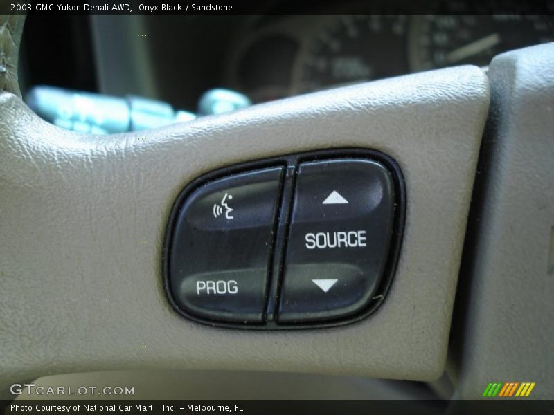 Onyx Black / Sandstone 2003 GMC Yukon Denali AWD