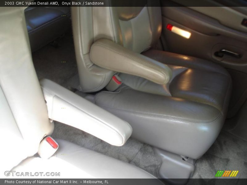 Onyx Black / Sandstone 2003 GMC Yukon Denali AWD