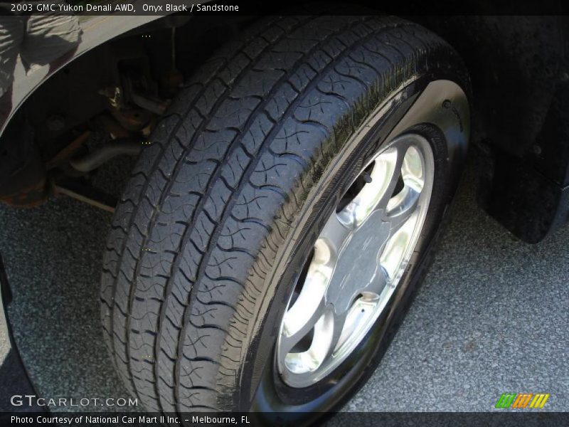 Onyx Black / Sandstone 2003 GMC Yukon Denali AWD