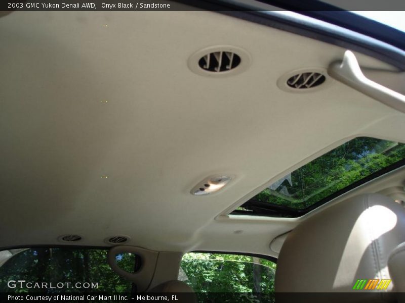 Onyx Black / Sandstone 2003 GMC Yukon Denali AWD