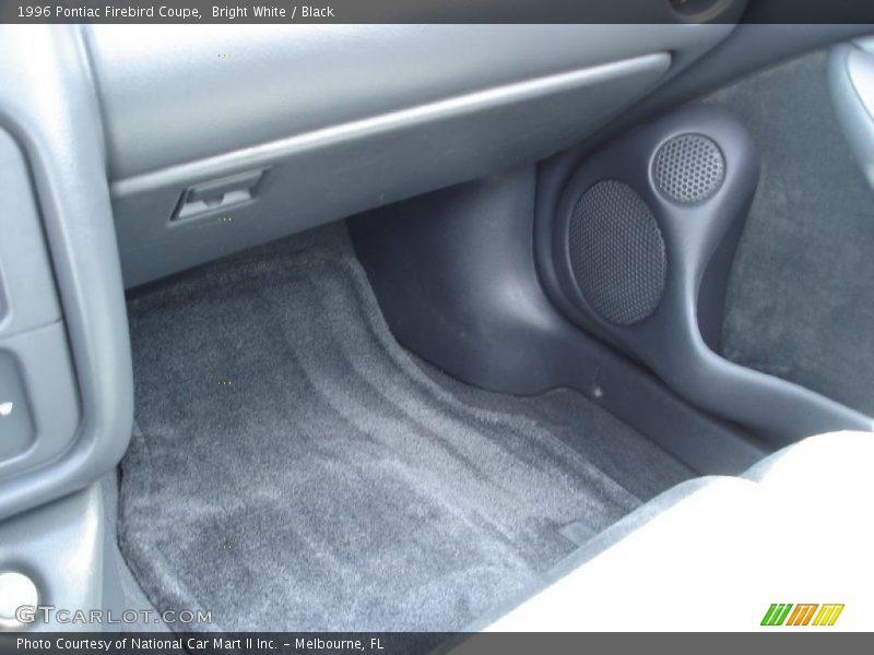 Bright White / Black 1996 Pontiac Firebird Coupe