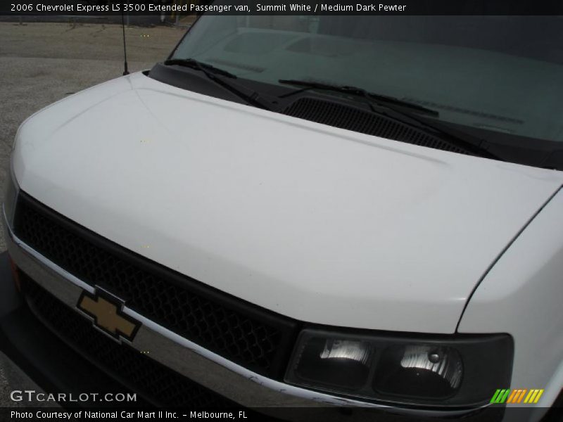 Summit White / Medium Dark Pewter 2006 Chevrolet Express LS 3500 Extended Passenger van