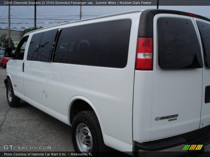 Summit White / Medium Dark Pewter 2006 Chevrolet Express LS 3500 Extended Passenger van