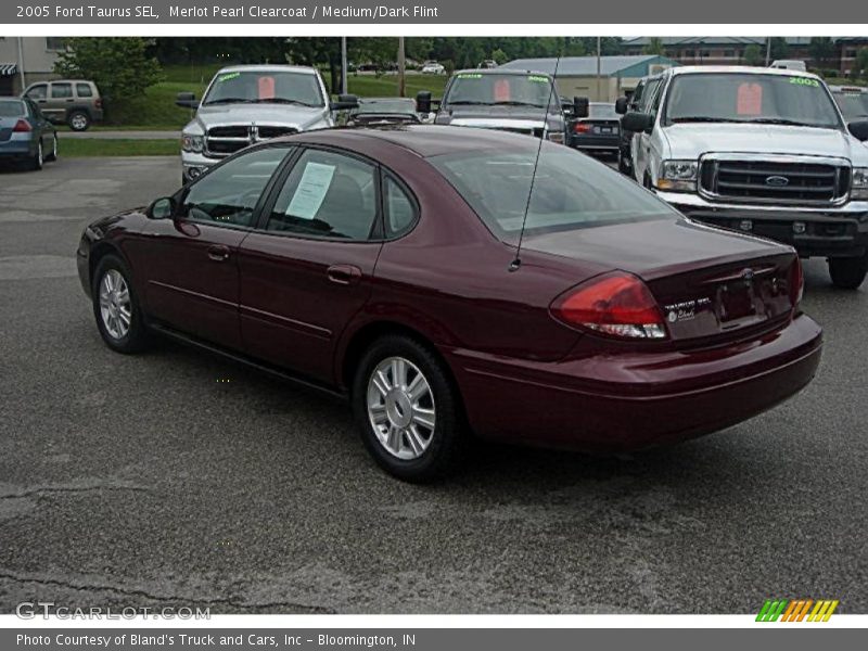 Merlot Pearl Clearcoat / Medium/Dark Flint 2005 Ford Taurus SEL