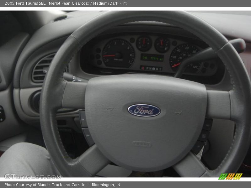 Merlot Pearl Clearcoat / Medium/Dark Flint 2005 Ford Taurus SEL