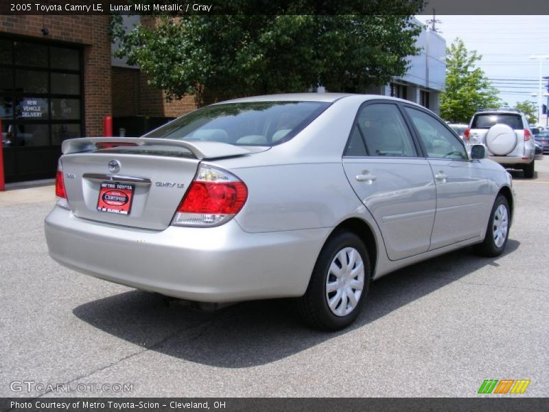Lunar Mist Metallic / Gray 2005 Toyota Camry LE