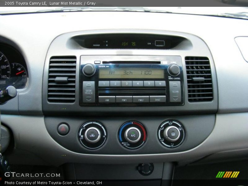 Lunar Mist Metallic / Gray 2005 Toyota Camry LE