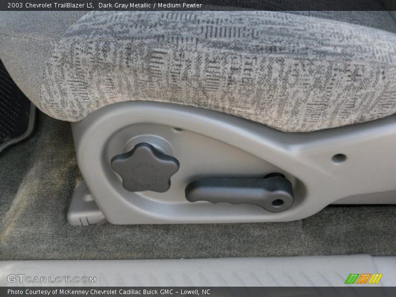 Dark Gray Metallic / Medium Pewter 2003 Chevrolet TrailBlazer LS