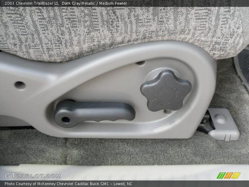 Dark Gray Metallic / Medium Pewter 2003 Chevrolet TrailBlazer LS