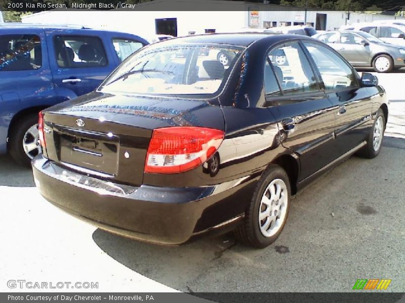 Midnight Black / Gray 2005 Kia Rio Sedan