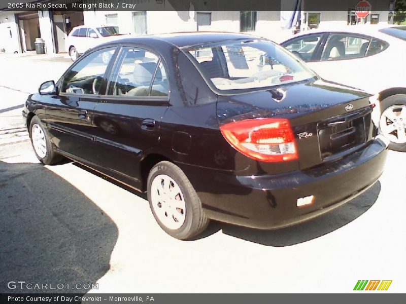 Midnight Black / Gray 2005 Kia Rio Sedan