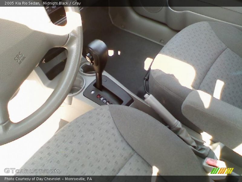 Midnight Black / Gray 2005 Kia Rio Sedan