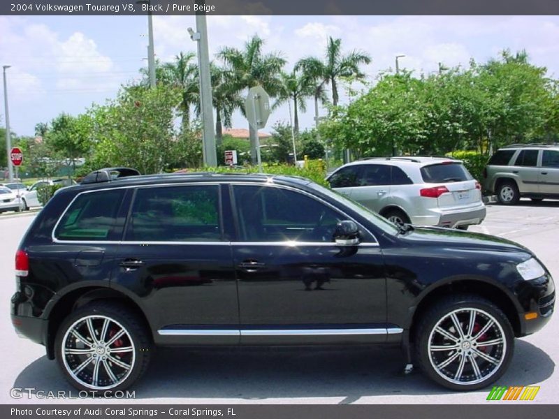 Black / Pure Beige 2004 Volkswagen Touareg V8