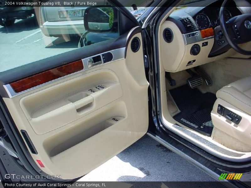 Black / Pure Beige 2004 Volkswagen Touareg V8
