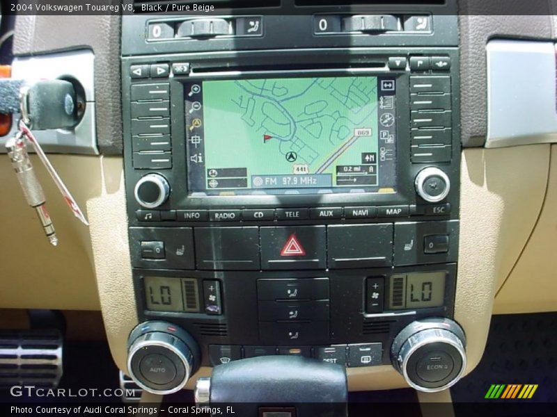 Black / Pure Beige 2004 Volkswagen Touareg V8