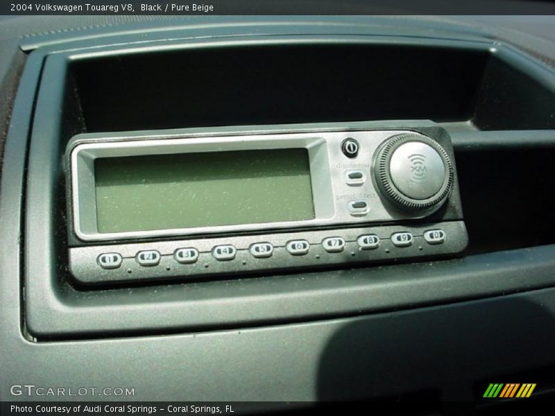 Black / Pure Beige 2004 Volkswagen Touareg V8
