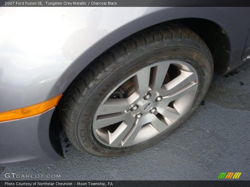 Tungsten Grey Metallic / Charcoal Black 2007 Ford Fusion SE