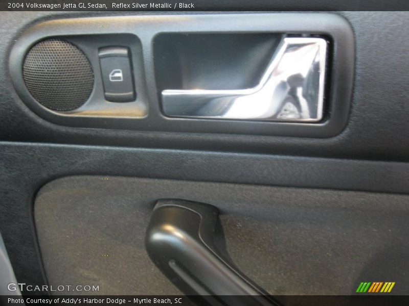 Reflex Silver Metallic / Black 2004 Volkswagen Jetta GL Sedan