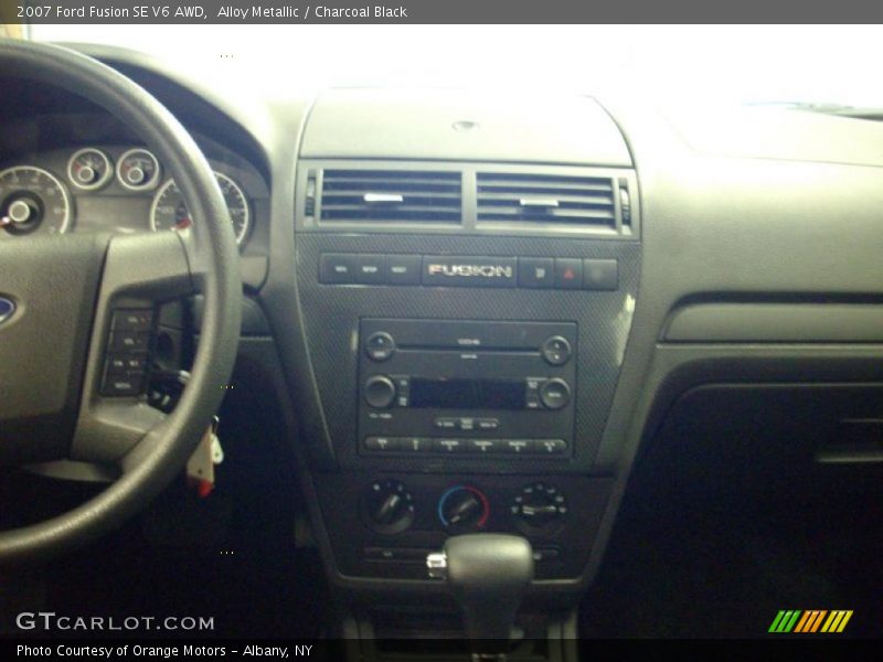 Alloy Metallic / Charcoal Black 2007 Ford Fusion SE V6 AWD