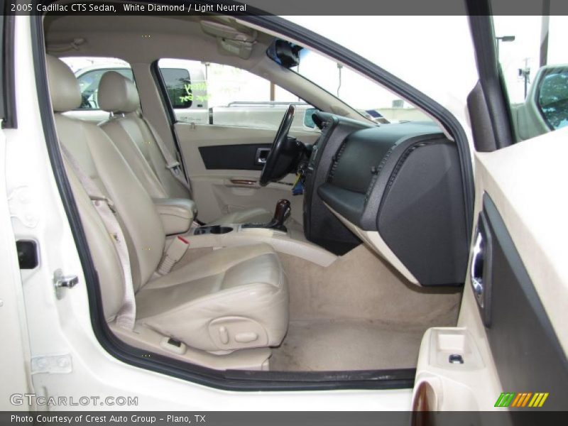 White Diamond / Light Neutral 2005 Cadillac CTS Sedan