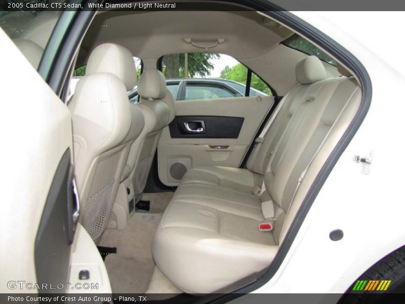 White Diamond / Light Neutral 2005 Cadillac CTS Sedan