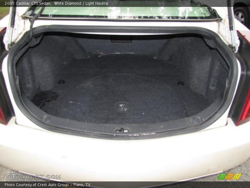 White Diamond / Light Neutral 2005 Cadillac CTS Sedan