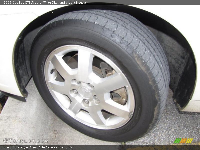 White Diamond / Light Neutral 2005 Cadillac CTS Sedan