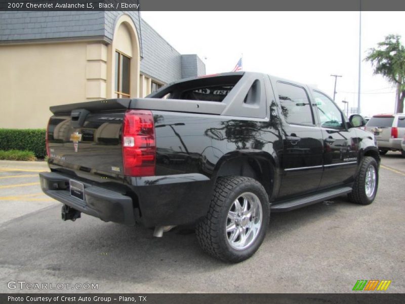 Black / Ebony 2007 Chevrolet Avalanche LS