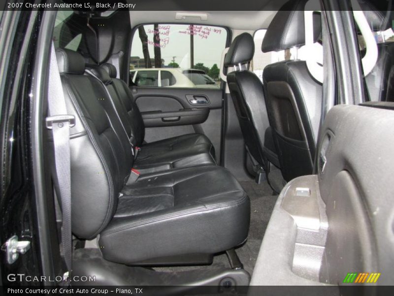 Black / Ebony 2007 Chevrolet Avalanche LS
