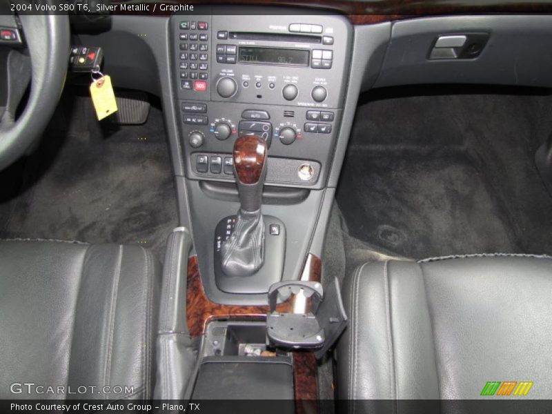Silver Metallic / Graphite 2004 Volvo S80 T6