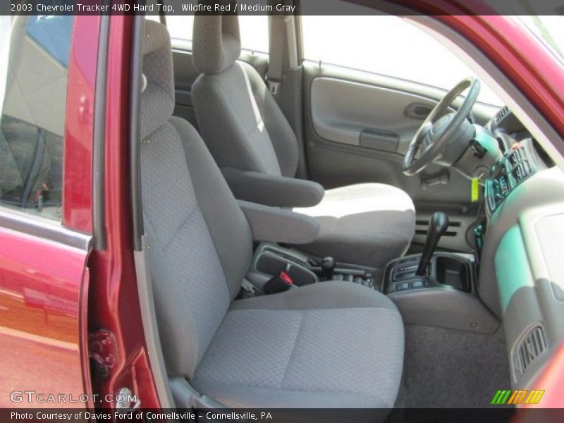 Wildfire Red / Medium Gray 2003 Chevrolet Tracker 4WD Hard Top