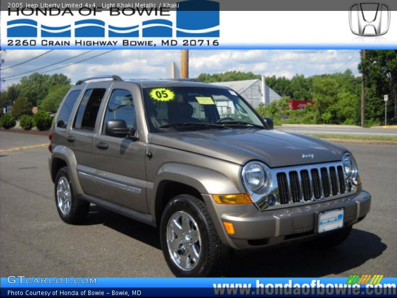 Light Khaki Metallic / Khaki 2005 Jeep Liberty Limited 4x4