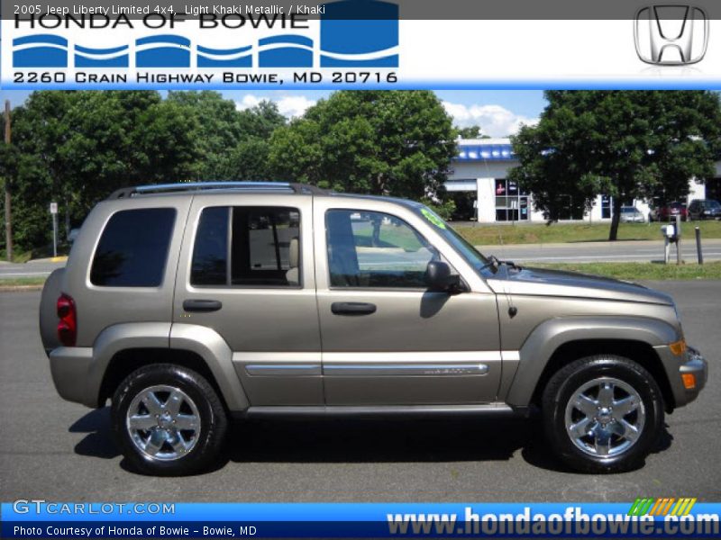 Light Khaki Metallic / Khaki 2005 Jeep Liberty Limited 4x4