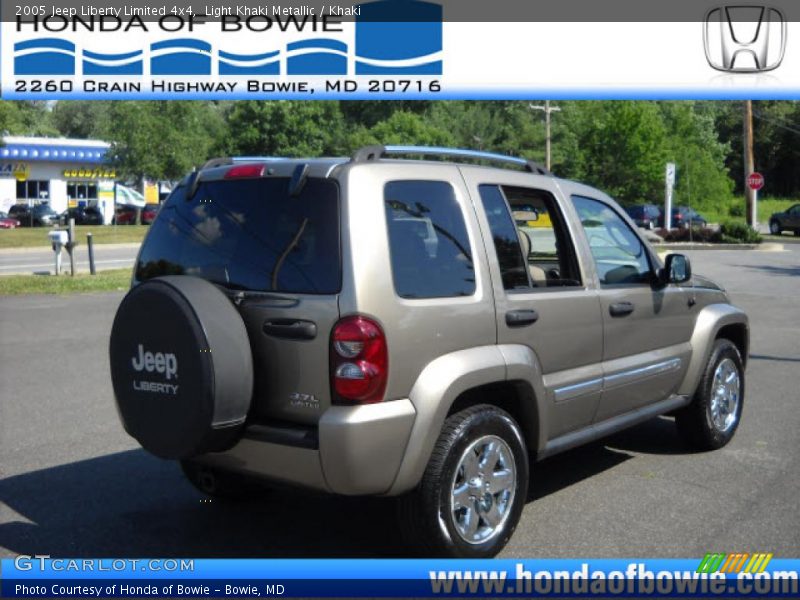 Light Khaki Metallic / Khaki 2005 Jeep Liberty Limited 4x4