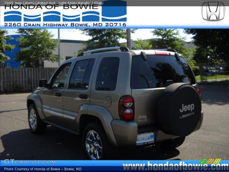 Light Khaki Metallic / Khaki 2005 Jeep Liberty Limited 4x4
