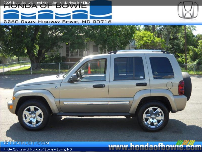 Light Khaki Metallic / Khaki 2005 Jeep Liberty Limited 4x4