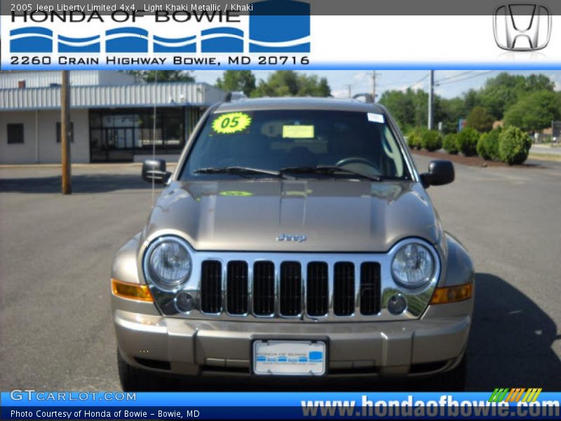 Light Khaki Metallic / Khaki 2005 Jeep Liberty Limited 4x4