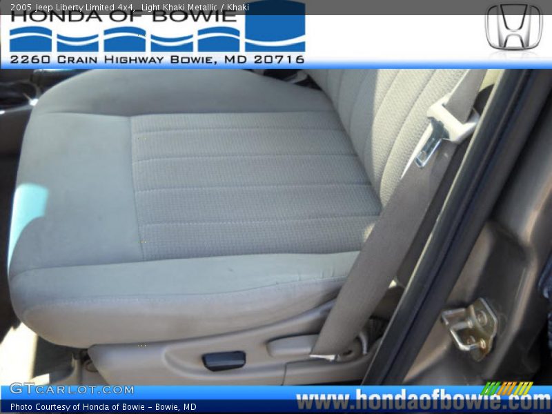 Light Khaki Metallic / Khaki 2005 Jeep Liberty Limited 4x4