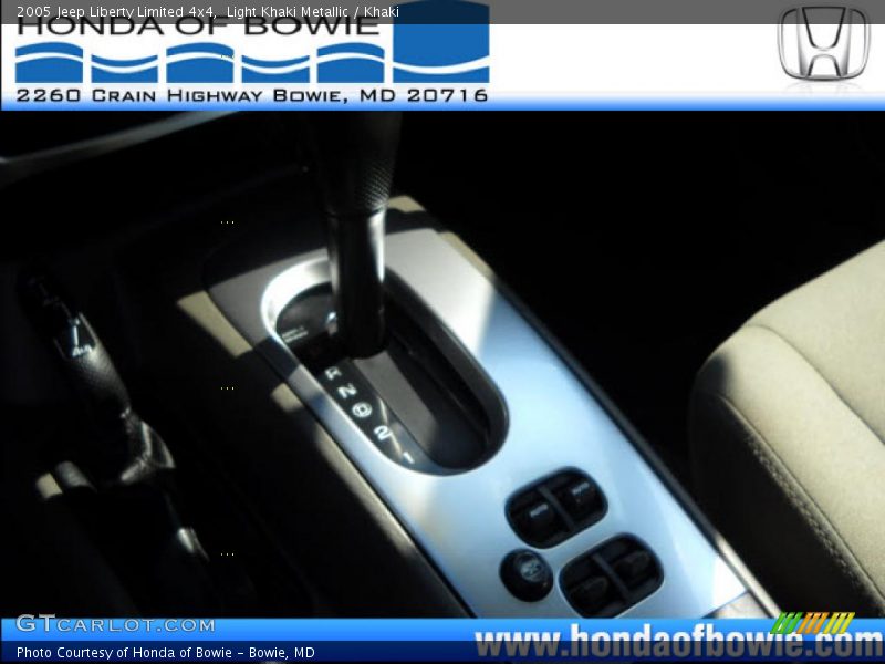 Light Khaki Metallic / Khaki 2005 Jeep Liberty Limited 4x4