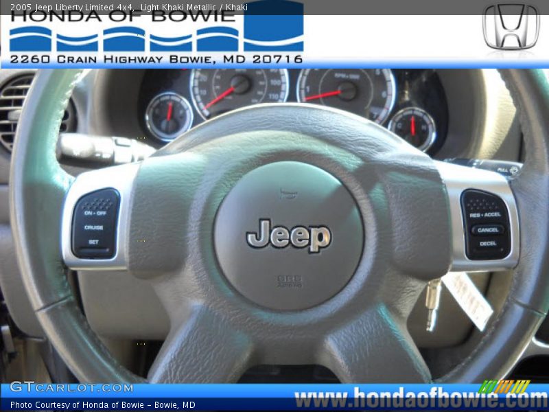 Light Khaki Metallic / Khaki 2005 Jeep Liberty Limited 4x4