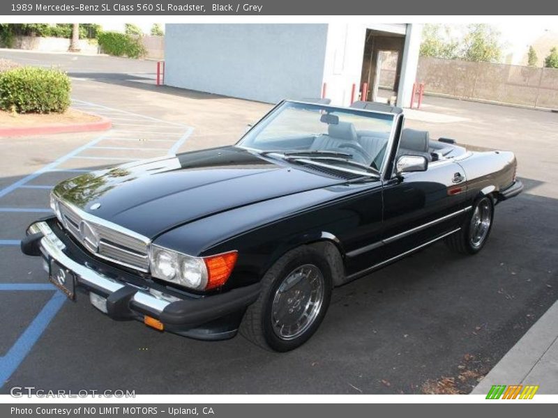 Black / Grey 1989 Mercedes-Benz SL Class 560 SL Roadster
