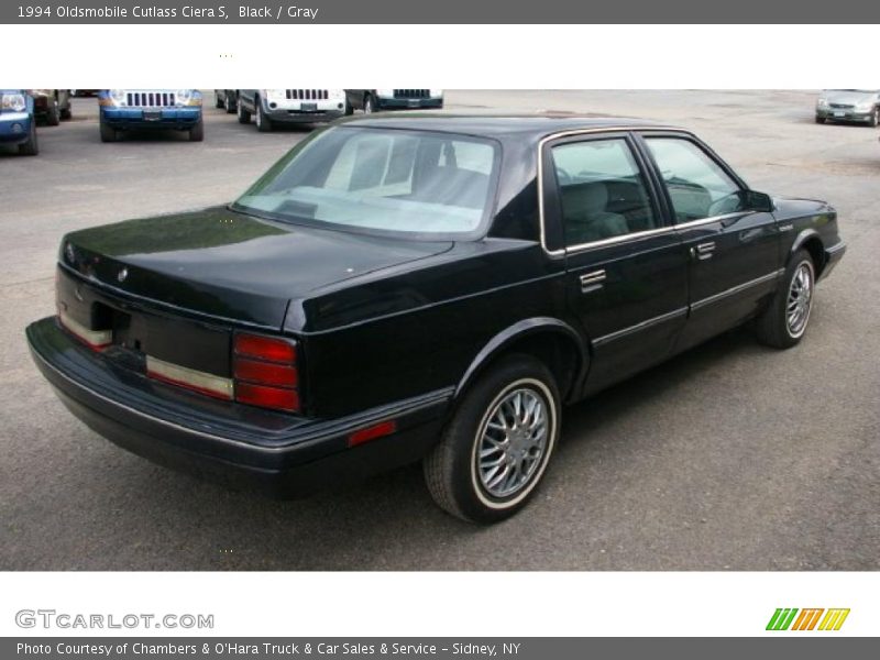 Black / Gray 1994 Oldsmobile Cutlass Ciera S