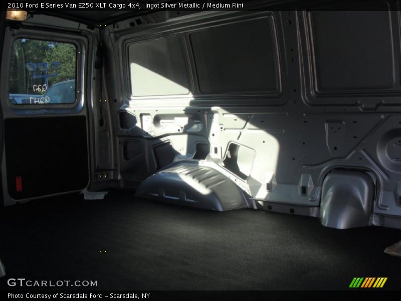 Ingot Silver Metallic / Medium Flint 2010 Ford E Series Van E250 XLT Cargo 4x4