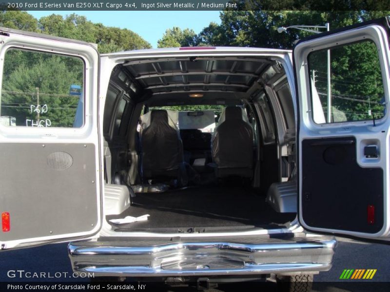 Ingot Silver Metallic / Medium Flint 2010 Ford E Series Van E250 XLT Cargo 4x4