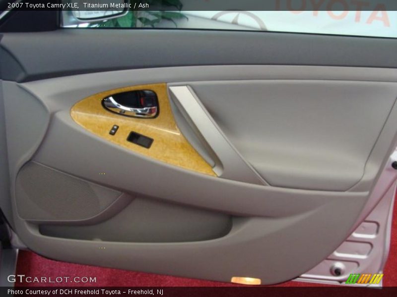 Titanium Metallic / Ash 2007 Toyota Camry XLE