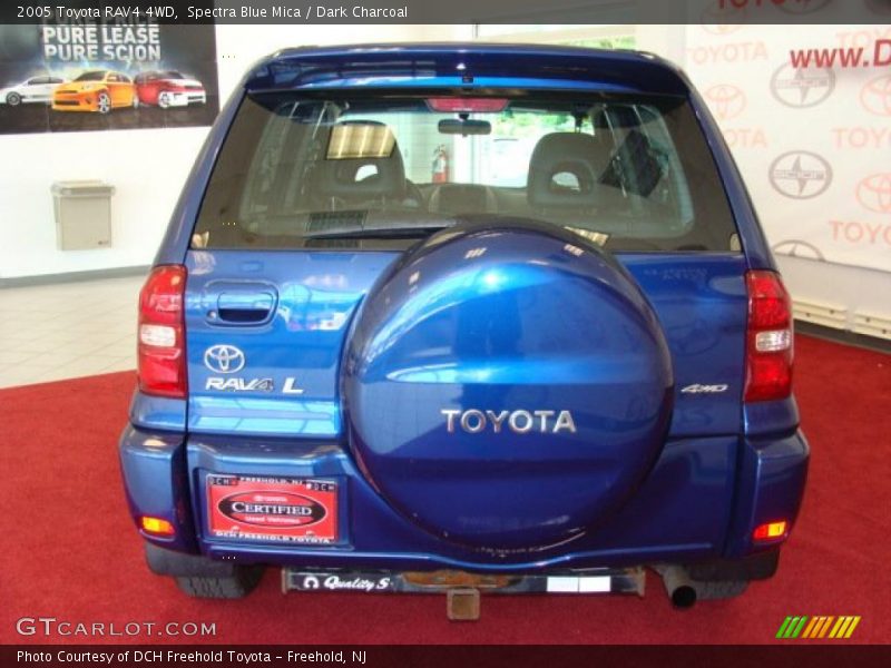 Spectra Blue Mica / Dark Charcoal 2005 Toyota RAV4 4WD