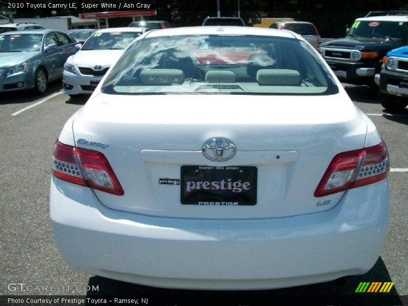 Super White / Ash Gray 2010 Toyota Camry LE