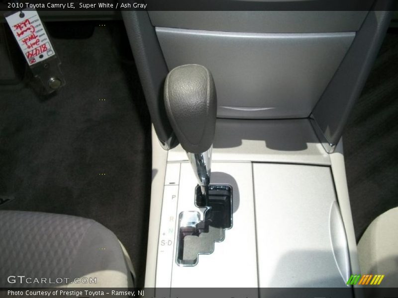 Super White / Ash Gray 2010 Toyota Camry LE