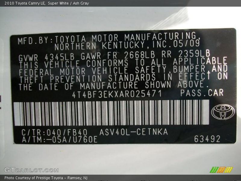 Super White / Ash Gray 2010 Toyota Camry LE